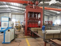 Machine de fabrication de blocs de pavés en béton hydraulique entièrement automatique QT15-15, ligne de production à haute productivité équipée d'un moteur