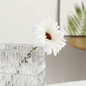 <b>Artificial</b> Gerbera Daisy <b>White</b> Single Branch Silk <b>Flower</b> Home Decor Ornament - Product Image 1