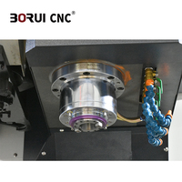 Machine de fraisage CNC VMC855 3 axes BT40 avec contrôleur GSK Syntec Fanuc et broche de 8000 tr/min pour l'usinage de moules et de matrices