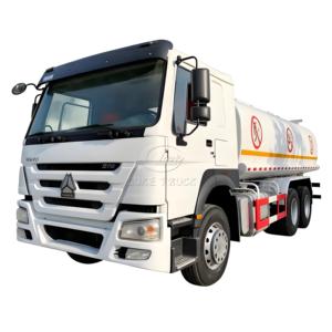 Camión Cisterna de Combustible en Venta, 20000L-35000L, Sinotruk Howo, Tanque de Aceite de Gran Volumen, Camión de Reabastecimiento y Transporte Personalizado en Venta - Product Image 1