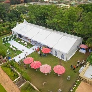 Grande tente en aluminium blanc <span class=keywords><strong>de</strong></span> 20m <span class=keywords><strong>de</strong></span> large avec fenêtre <span class=keywords><strong>de</strong></span> <span class=keywords><strong>toit</strong></span> en PVC Chapiteau incurvé temporaire Tentes à portée claire pour usage intérieur - Product Image 1