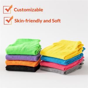Chaussettes antidérapantes et anti-frottement pour <span class=keywords><strong>trampoline</strong></span> pour enfants, chaussettes de yoga pour usage intérieur à la maison, option logo personnalisé, matière polyester/coton - Product Image 5