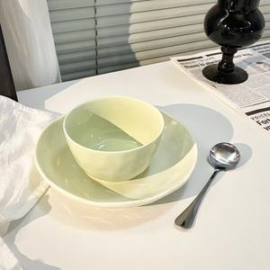 Custom High Quality Eco-Friendly Cute Solid Color Stoneware Dinnerware <b>Sets</b> Dishwasher Safe Oven Safe <b>Microwave</b> Safe Minimalist - Product Image 3
