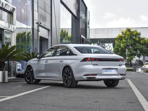 <span class=keywords><strong>Peugeot</strong></span> <span class=keywords><strong>508</strong></span> Berline Haut de Gamme <span class=keywords><strong>2023</strong></span> d'Occasion, Conduite à Gauche, Moteur Essence 1.8T Turbo, Transmission Automatique, Prête à l'Exportation - Product Image 5