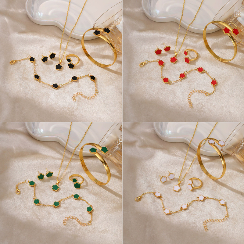 Enamel Lucky Flower Jewelry Set Necklace