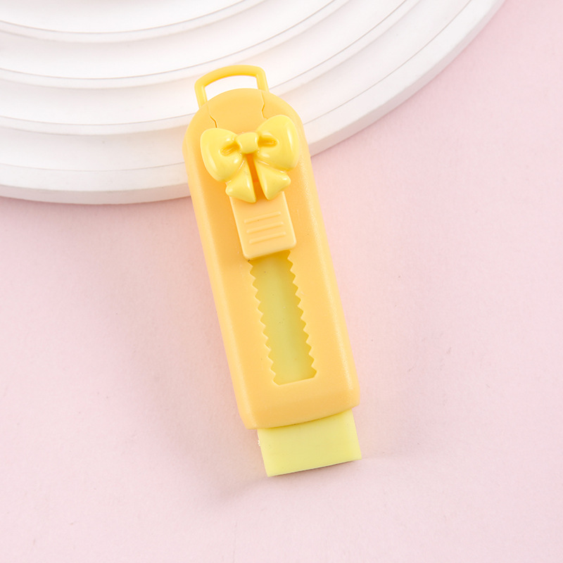 Bow tie style-yellow