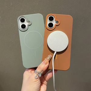 Nuova <span class=keywords><strong>Cover</strong></span> Magnetica Wireless Smerigliata Antiurto con Protezione Lente <span class=keywords><strong>per</strong></span> <span class=keywords><strong>iPhone</strong></span> 17 16 15 14 <span class=keywords><strong>13</strong></span> <span class=keywords><strong>Pro</strong></span> <span class=keywords><strong>Max</strong></span> (Modello 2025) - Product Image 3