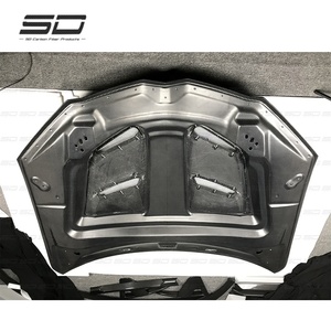 Capot avant de kit de carrosserie en carbone sec de style <span class=keywords><strong>SM</strong></span> de haute qualité pour Lamborghini URUS - Product Image 2