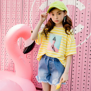 Présentoir à T-shirts et Ensemble Sportif en Jean Brodé pour Enfants – Achat en Gros auprès d'un Fournisseur Chinois - Product Image 2