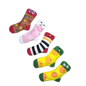 Cute Eco-Friendly Plush Sound Making Dog Treat Dispenser Bite-Resistant Durable Chew Toy Squeaker Cartoon Socks - Product Image 5