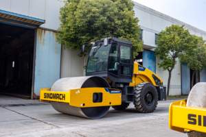 Compactadora de Rodillo Simple de 1.5, 8 y 12 Toneladas, Marca Changlin Sinomach, Confiable para Diversos Proyectos - Product Image 2