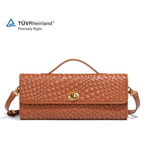Sac à main <span class=keywords><strong>pour</strong></span> femme en cuir PU tissé à la main haut de gamme, design horizontal polyvalent, pochette de soirée, vente en gros, nouveau style vintage - Product Image 1