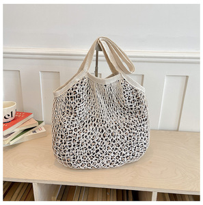 Bolso bandolera reversible a cuadros con bordado de manzana, un bolso de hombro versátil para mujer - Product Image 5