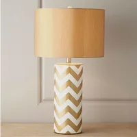 HJ HOME Lampe de table en céramique Produits chauds Base en céramique bleu porcelaine moderne de luxe Lampe de bureau LED pour hôtel Lampe de table pour chambre à coucher