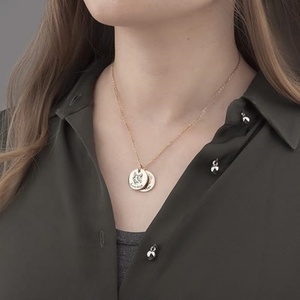 Collier avec pendentif <span class=keywords><strong>photo</strong></span> d'animal gravé au laser sur mesure par le fabricant, en vente - Product Image 6