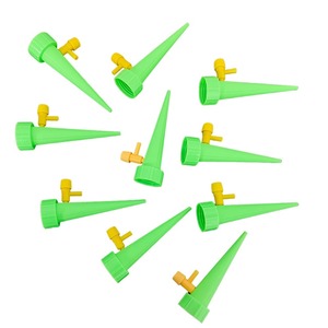 Système d'arrosage automatique par bouteille, kits d'irrigation goutte à goutte, outil d'arrosage des plantes pour l'intérieur et l'extérieur - Product Image 4