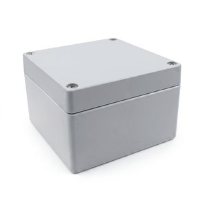 Caja de conexiones de aluminio fundido a presión y componente mecanizado con superficie con recubrimiento en polvo, tamaño personalizado - Product Image 1