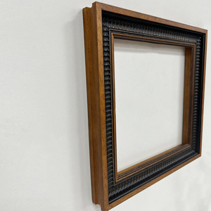 Marco <span class=keywords><strong>de</strong></span> <span class=keywords><strong>Madera</strong></span> Sólida Vintage Ecológico Personalizado para Cuadros y Pinturas al Óleo con Patrones <span class=keywords><strong>Tallados</strong></span> para Pared/Mesa - Product Image 2