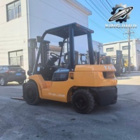 Chariot élévateur diesel TOYOTA 7FD30 d'occasion, 3 tonnes, mât à trois étages 4,5 m, importé du Japon pour le chargement de conteneurs en entrepôt