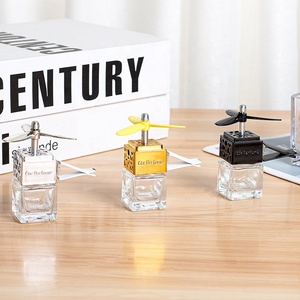 8ml vàng bạc đen Cubic Xe Điều hòa không khí chai nước hoa hình vuông xe hơi nước hoa khuếch tán Vent Clip làm mát không khí chai - Product Image 1