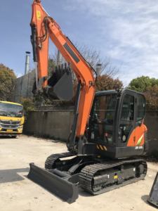 Barato Venta caliente usado Doosan Mini excavadora DX60E alta calidad buen rendimiento DX60 DX55 en Stock Shanghai - Product Image 5
