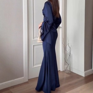 Nouvelle Collection Automne 2026 – Ensemble Jupe Bleu Marine pour Femme avec Haut Cache-cœur à Manches Longues et Taille Nouée, Ourlet Sirène, Élégant et Ajusté pour Soirées Formelles et Occasions Chic - Product Image 3