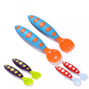 Juego de Tenedor y Cuchara para Bebé, Utensilios de Alimentación, Kit de <span class=keywords><strong>Cubiertos</strong></span> Educativos, Vajilla para Niños Pequeños, Regalo con Estuche de Transporte - Product Image 4