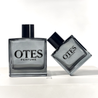 Nouveau design unique de pot cosmétique en verre de couleur personnalisée boîte de parfum d'atomiseur de pompe de pulvérisation 50ml 100ml bouteille de parfum