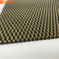 Maille tissée ondulée en acier inoxydable architectural, écran décoratif en fil métallique pour revêtement de façade et cloisonnement