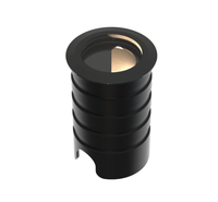 Lampe de marche LED enterrée étanche IP66 en aluminium et acier inoxydable pour les cours, les parcs et les jardins.