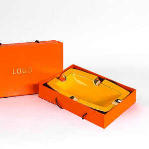 Cenicero de cerámica cuadrado de porcelana negra chapado en oro soporte de lujo impreso personalizado cenicero para cigarros - Product Image 3