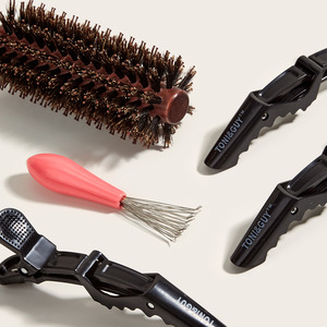 Ensemble de brosses à cheveux Playboy en poils de sanglier et bois massif avec pinces de massage et outil de nettoyage pour le coiffage - Product Image 3