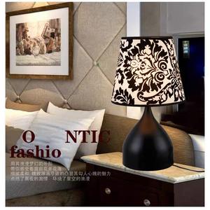 Lámpara de Mesa de Estilo Nórdico Moderno y Minimalista con Control Remoto Táctil, Lámpara de Noche de Ahorro de Energía para Dormitorio o Sala de Estudio - Product Image 3