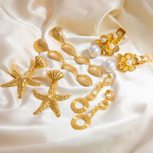 ต่างหูแฟชั่น ประดับมุกเทียม รูปทรงเรขาคณิต รูปดาว ชุบทอง 18K เครื่องประดับสำหรับออฟฟิศและอาชีพ EH11467 - Product Image 1