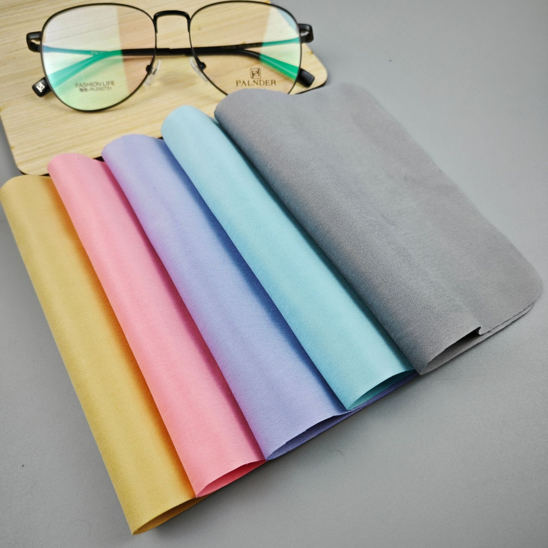 Feuilles ultra douces cinq couleurs, 1 boîte (100 feuilles)