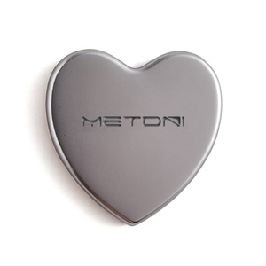 Espejo de Maquillaje Plegable de Bolsillo con Forma de Corazón Personalizado, de Metal Plateado con Grabado, para Chicas - Product Image 2