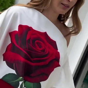 Nouvel ensemble décontracté 2 pièces pour femme : haut imprimé à épaules dénudées et pantalon taille haute tendance - Product Image 3