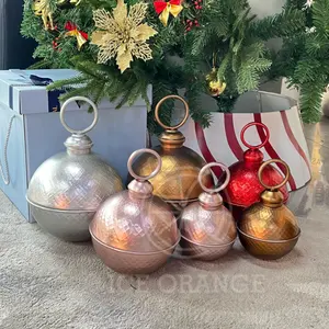 Weihnachts metall Ornament Ball Jingle Glocke in Rot Einzigartiges Design 5 in 6 in 8 in für Home Holiday Garden Party Dekoration