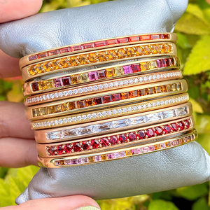 กำไลข้อมือรูปไข่แบบเปิดได้ Gemnel ประดับเพชรทรงบาแก็ตต์หลากสีรุ้ง สำหรับผู้หญิง - Product Image 2