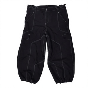 Pantalon de ski/snowboard noir grande taille coupe ample coupe-vent imperméable avec surpiqûres contrastantes blanches, poches cargo et revers élastiques - Product Image 1