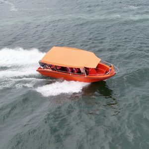 Bateau de sauvetage en polyéthylène rotomoulé de 8,5 m, bateau de sauvetage avec moteur hors-bord de 200-300 CV, capacité de 1300 kg. - Product Image 1