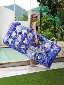 Vente Flash : Hamac aquatique gonflable pliable pour adulte, motif feuilles d'été, avec découpe en forme de cœur, pour la détente aquatique - Product Image 2