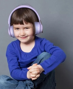 Auriculares de alta calidad para estudiantes y niños BT Auriculares inalámbricos de música luminosa <span class=keywords><strong>Precio</strong></span> de fábrica - Product Image 4