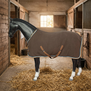 Tapis de selle en polycoton léger de haute qualité, antidérapant, avec doublure chaude en polaire et rembourrage en polyester pour chevaux - Product Image 4