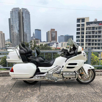 Motocicleta Golden Wing Touring de Gran Cilindrada, Configuración de Seis Cilindros, Motor de Alto Rendimiento, Velocidad Máxima >80km/h, Usada