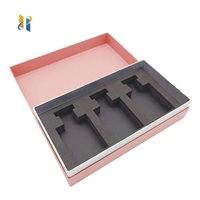 Boîtes d'emballage magnétiques personnalisées pour flacons de parfum cosmétiques, boîtes cadeaux en papier personnalisées pour parfum avec insert en mousse EVA