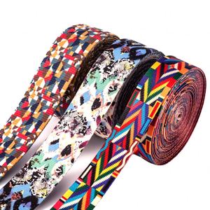 Collier pour chien en sangle de nylon polyester robuste, imperméable, avec logo imprimé personnalisé, prix compétitif, gris, réfléchissant, en PVC, par sublimation - Product Image 6