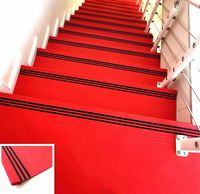 Marches d'escalier en PVC modernes et écologiques pour usage extérieur, améliorant les environnements de vie