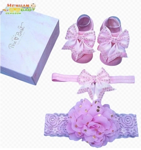 Chaussettes antidérapantes pour bébés filles, ensemble de 3 pièces, <span class=keywords><strong>bandeau</strong></span>, cadeau, chaussettes pour les pieds, <span class=keywords><strong>bandeau</strong></span> à dentelle en forme de couronne, accessoires pour photos - Product Image 1