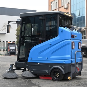 Nettoyeur <span class=keywords><strong>de</strong></span> sols électrique industriel à conduite assise, balayeuse <span class=keywords><strong>de</strong></span> rue, balayeuse <span class=keywords><strong>de</strong></span> sols avec pistolet à eau haute pression - Product Image 3
